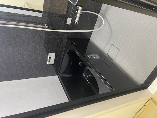 黒に包まれる、やすらぎの時間！ 画像